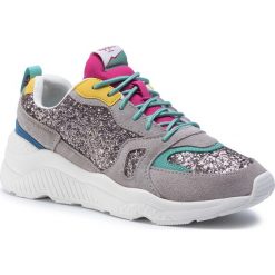 Sneakersy PEPE JEANS - Harlow Fantasy PLS30972 Argent 927. Szare półbuty damskie Pepe Jeans, z jeansu. Za 369,00 zł.