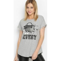 Szary T-shirt Voyager. Szare bluzki damskie marki Born2be, m. Za 24,99 zł.