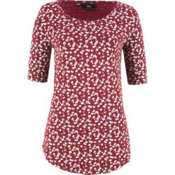 Długi shirt z nadrukiem, krótki rękaw bonprix czerwony rubinowy w kwiaty. Czerwone bluzki damskie bonprix, z nadrukiem, bez kołnierzyka. Za 21,99 zł.