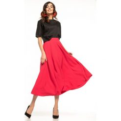 Spódnica midi rozkloszowana czerwona - 40. Czerwone spódniczki damskie e-margeritka.pl, na wiosnę, s, bez wzorów, z poliesteru, eleganckie, z długim rękawem, długie, bez kaptura. Za 158,99 zł.