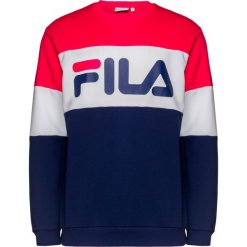 Bluza FILA STRAIGHT. Czerwone bluzy męskie Fila, z nadrukiem, z dzianiny, z okrągłym kołnierzem, bez rękawów, bez kaptura. W wyprzedaży za 212,00 zł.