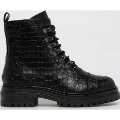 Wojas - Workery skórzane. Czarne workery damskie Wojas, ze skóry, z okrągłym noskiem, bez obcasa, na obcasie, na zamek. Za 479,90 zł.