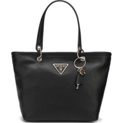 Guess Michy Torebka Czarny. Czarne torebki klasyczne damskie Guess, z aplikacjami, z materiału. Za 593,95 zł.