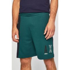 Armani Exchange - Szorty. Zielone spodenki sportowe męskie s, z bawełny, sportowe. W wyprzedaży za 269,90 zł.