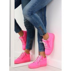 Buty sportowe damskie różowe 1413 FUCHSIA. Różowe buty sportowe damskie obuwie damskie, bez wzorów, z tkaniny, sportowe. Za 97,88 zł.