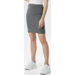 Ciemnoszara Spódnica Diamere. Szare spódniczki damskie Born2be, na co dzień, s, bez wzorów, z dzianiny, z podwyższonym stanem, mini, ołówkowe. Za 39,99 zł.