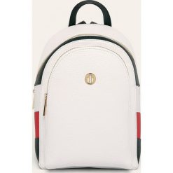Tommy Hilfiger - Plecak. Białe plecaki damskie TOMMY HILFIGER, bez wzorów, z bawełny, eleganckie. Za 699,90 zł.