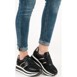 CZARNE OBUWIE SPORTOWE. Czarne buty sportowe damskie marki Bestelle, sportowe. Za 66,00 zł.