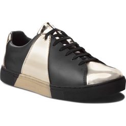 Sneakersy EMPORIO ARMANI - X3X067 XL526 D467 Gold/Black. Żółte półbuty damskie Emporio Armani, ze skóry ekologicznej. W wyprzedaży za 469,00 zł.