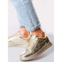 Złote Buty Sportowe Wild Fantasy. Żółte buty sportowe damskie Multu, bez wzorów, sportowe. Za 49,99 zł.