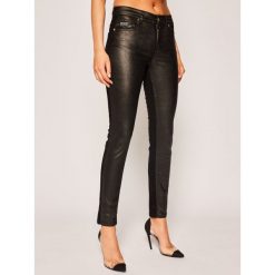 Jeansy Slim Fit Versace Jeans Couture A1HUB0KV. Czarne jeansy damskie Versace Jeans Couture. W wyprzedaży za 629,00 zł.