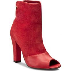 Botki CARINII - B3356/OS Suede 0336/Oassi Rosso. Czerwone botki damskie skórzane marki Carinii. W wyprzedaży za 209,00 zł.
