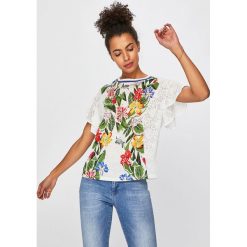 Desigual - Top. Białe bluzki damskie Desigual, s, w kwiaty, z bawełny, z okrągłym kołnierzem, bez rękawów. W wyprzedaży za 129,90 zł.
