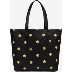 Converse Happy Camper Torba Czarny. Czarne torebki klasyczne damskie Converse, bez wzorów, z poliesteru, bez dodatków. Za 119,95 zł.