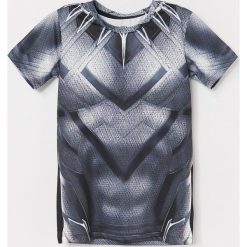 T-shirt z imitacją stroju Czarnej Pantery - Czarny. Czarne t-shirty męskie Reserved, bez wzorów, bez kołnierzyka. Za 45,99 zł.