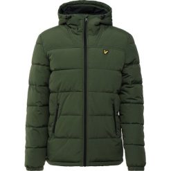 Lyle & Scott Kurtka zimowa woodland green. Brązowe kurtki męskie marki Lyle & Scott, na zimę, xxl, bez wzorów, z bawełny, bez kaptura. Za 799,00 zł.