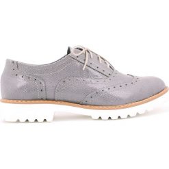 Półbuty - skóra naturalna - model 258 - kolor szary błyszczący. Szare półbuty damskie Zapato, bez wzorów, ze skóry, bez obcasa, bez zapięcia. W wyprzedaży za 269,10 zł.