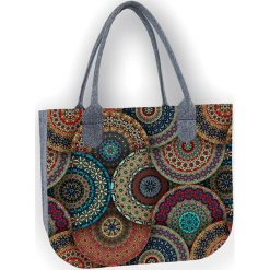 Torebka "Lady XL" w kolorze szarym ze wzorem - (S)42 x (W)35 x (G)10 cm. Szare torebki klasyczne damskie Bertoni, z materiału. W wyprzedaży za 57,95 zł.