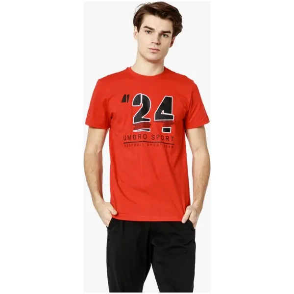 Umbro Koszulka Ss Idawo , czerwony, rozmiar XXL. Czerwone koszulki męskie Umbro, xxl, z nadrukiem, z bawełny, z okrągłym kołnierzem, z krótkim rękawem, krótkie. Za 59,99 zł.