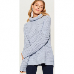 Sweter z golfem - Niebieski. Niebieskie golfy damskie Mohito, l. Za 129,99 zł.