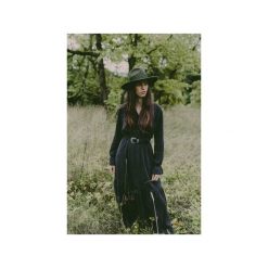 Sukienka Suzanne. Czarne sukienki damskie Nalu bodywear, na zimę, s, bez wzorów, z wiskozy, boho, bez kołnierzyka, z długim rękawem, długie, mini. Za 499,00 zł.