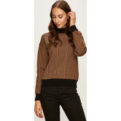 Vero Moda - Sweter. Czarne swetry damskie Vero Moda, s, bez wzorów, z poliesteru, bez rękawów, bez kaptura. W wyprzedaży za 99,90 zł.