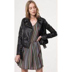 Czarna Ramoneska Master Of Art. Czarne kurtki damskie Born2be, s, w paski, bez kaptura. Za 154,99 zł.