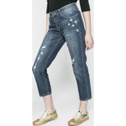 Desigual - Jeansy Mai. Niebieskie jeansy damskie Desigual. W wyprzedaży za 139,90 zł.