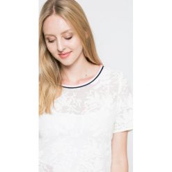 Topy damskie: Vila – Top