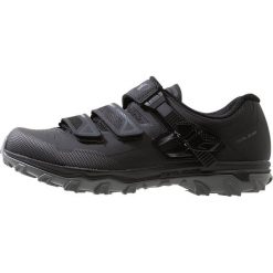 Pearl Izumi XALP SUMMIT Buty rowerowe black. Czarne buty skate męskie Pearl Izumi, z materiału, rowerowe. W wyprzedaży za 412,30 zł.
