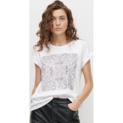 T-shirt ze strukturalnym nadrukiem -. T-shirty damskie Reserved, s, z nadrukiem, bez kołnierzyka. Za 39,99 zł.