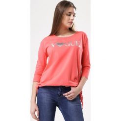 Koralowa Bluzka Splendid. Pomarańczowe bluzki damskie marki Born2be, s, bez wzorów, bez kołnierzyka, z długim rękawem. Za 44,99 zł.