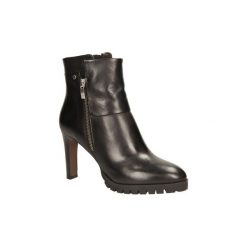 Botki Bruno Premi BOTKI F4101N. Czarne botki damskie marki Bruno Premi, bez obcasa, bez zapięcia. Za 249,99 zł.