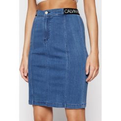 Spódnica jeansowa Calvin Klein Jeans J20J213497. Niebieskie spódniczki damskie Calvin Klein Jeans, s, bez wzorów, z jeansu. W wyprzedaży za 279,00 zł.