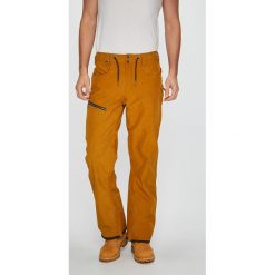 Quiksilver - Spodnie Snowboardowe. Żółte spodnie męskie Quiksilver, na co dzień, xl, bez wzorów, z poliesteru. W wyprzedaży za 399,90 zł.