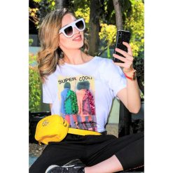 Damski t-shirt FLAMI WHITE. Białe bluzki damskie Damski t-shirt FLAMI WHITE, s, bez wzorów, bez kołnierzyka. W wyprzedaży za 39,00 zł.