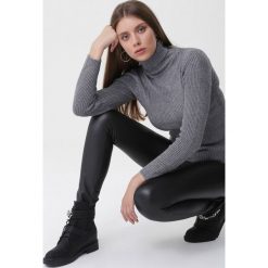 Czarne Legginsy Melany. Czarne legginsy damskie Born2be, s, bez wzorów. Za 59,99 zł.