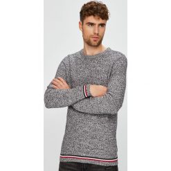 Medicine - Sweter Retro Racer. Szare swetry klasyczne męskie marki MEDICINE, l, z bawełny, retro, z okrągłym kołnierzem. W wyprzedaży za 59,90 zł.