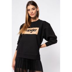 Bluza Wrangler High Rib Retro W6N0HP100. Czarne bluzy damskie Wrangler, m, bez wzorów, z bawełny, bez rękawów, bez kaptura. W wyprzedaży za 179,00 zł.