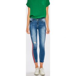 Answear - Jeansy. Zielone rurki damskie marki ANSWEAR. W wyprzedaży za 99,90 zł.