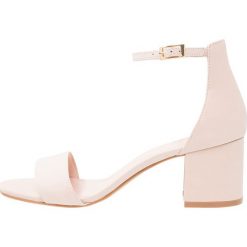 Rzymianki damskie: ALDO Wide Fit WIDE FIT VILLAROSAW Sandały light pink