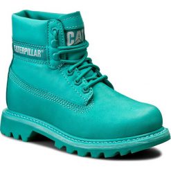 Trapery CATERPILLAR - Colorado P308861 Teal. Zielone trapery damskie marki Caterpillar, ze skóry, bez obcasa, bez zapięcia. W wyprzedaży za 359,00 zł.