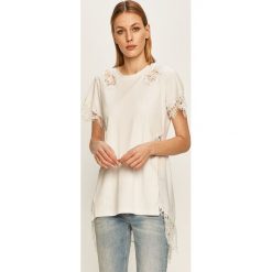 Silvian Heach - T-shirt. Białe bluzki damskie Silvian Heach, s, bez wzorów, z elastanu, klasyczne, z okrągłym kołnierzem, z krótkim rękawem. W wyprzedaży za 199,90 zł.