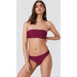 Stroje dwuczęściowe damskie: NA-KD Swimwear Dół bikini z wycięciami – Red