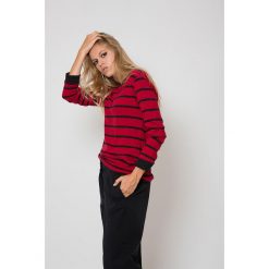 Sweter "Daphne" w kolorze czarno-czerwonym. Czerwone swetry damskie June 7.2, m, w paski, z bawełny, bez rękawów, bez kaptura. W wyprzedaży za 189,95 zł.