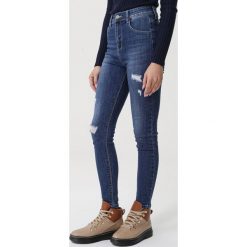 Niebieskie Jeansy Keinbah. Niebieskie jeansy damskie Born2be, xl, z podwyższonym stanem. Za 89,99 zł.