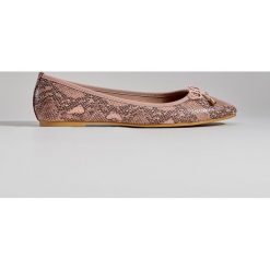 Baleriny z kokardą - Wielobarwn. Szare baleriny damskie marki Mohito, bez wzorów, bez obcasa. Za 69,99 zł.