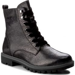 Botki TAMARIS - 1-25740-39 Black Crack 052. Szare botki damskie na obcasie marki Tamaris, z materiału. W wyprzedaży za 189,00 zł.