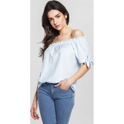 Niebieska Bluzka Fling The Rules. Niebieskie bluzki damskie other, xl, bez wzorów, bez kołnierzyka, z krótkim rękawem. Za 49,99 zł.