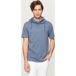 T-shirty męskie: T-shirt z kominem – Granatowy